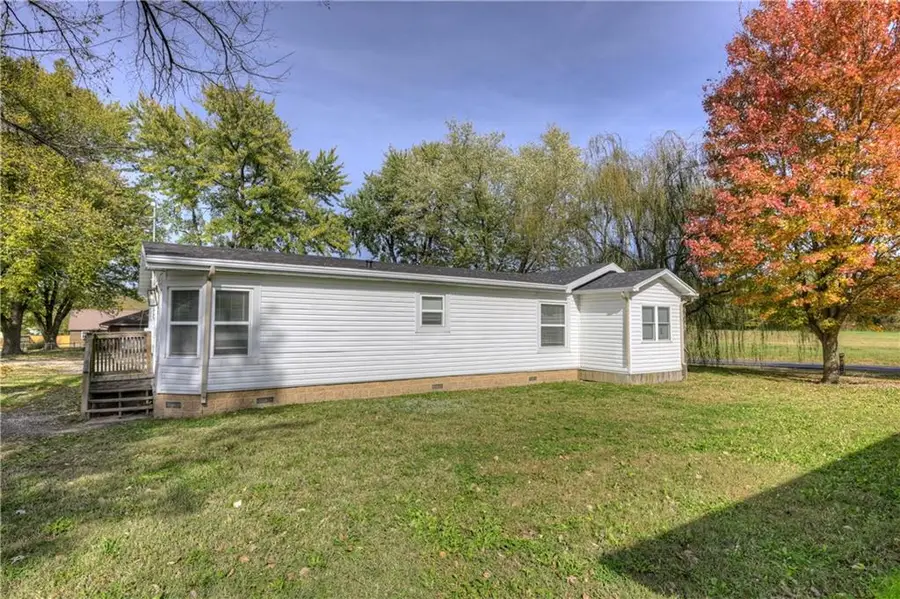 705 N Cayuga Street, Frontenac, KS 66762 - #2