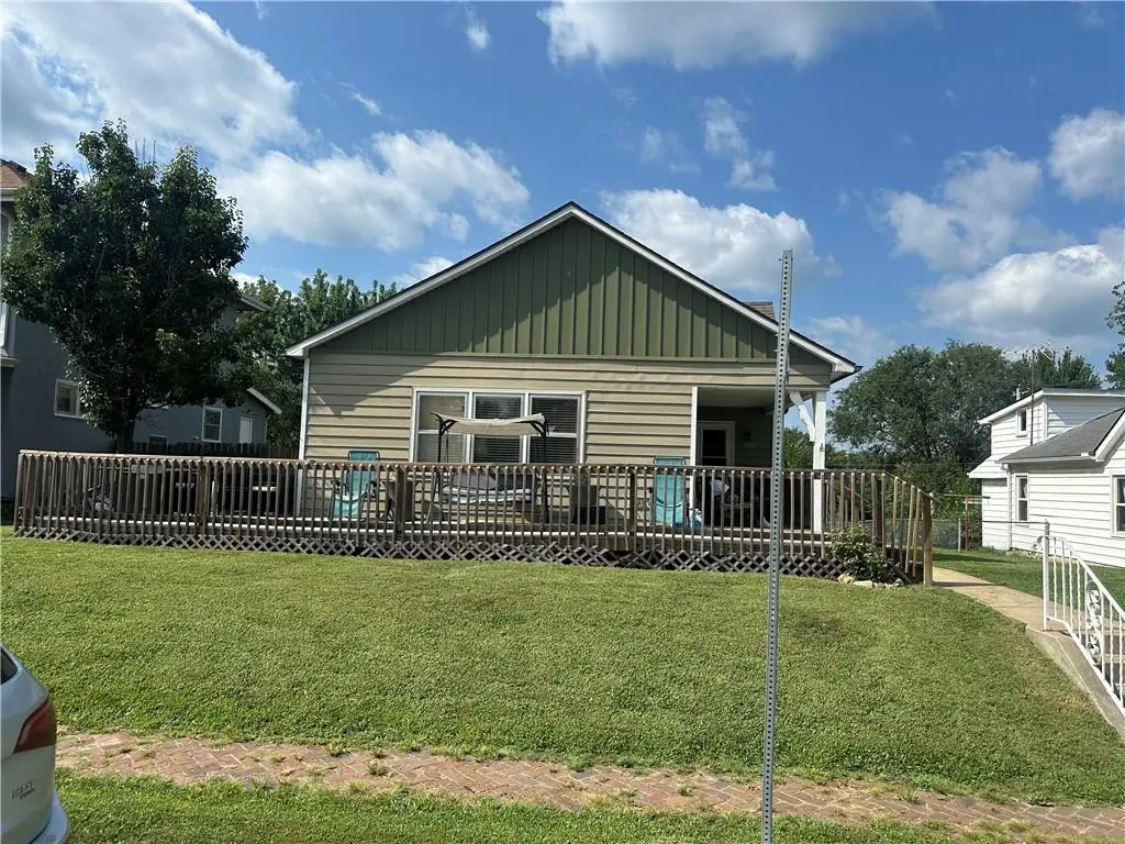 2425 Olive Street, Saint Joseph, MO 64507 - #1
