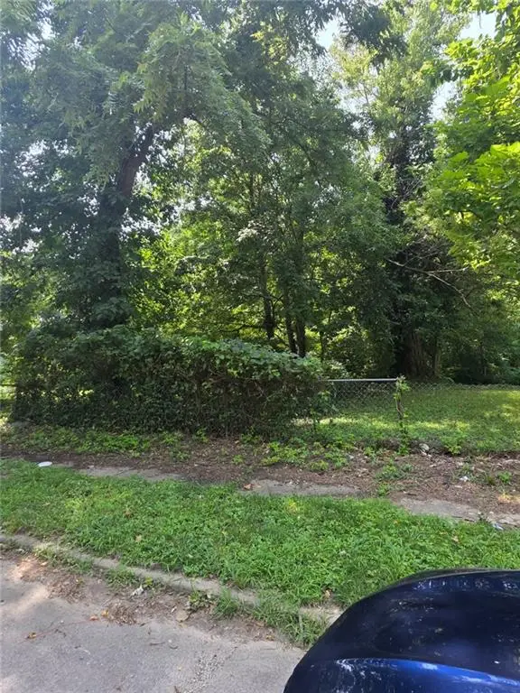 1820 Lawn Avenue, Kansas City, MO 64127