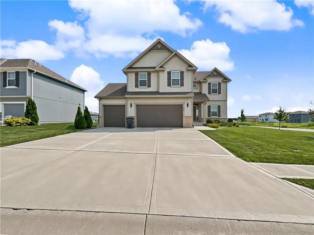 416 SW Nelson Drive, Blue Springs, MO 64014 - #1