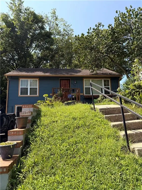 4415 E 43rd Street, Kansas City, MO 64130