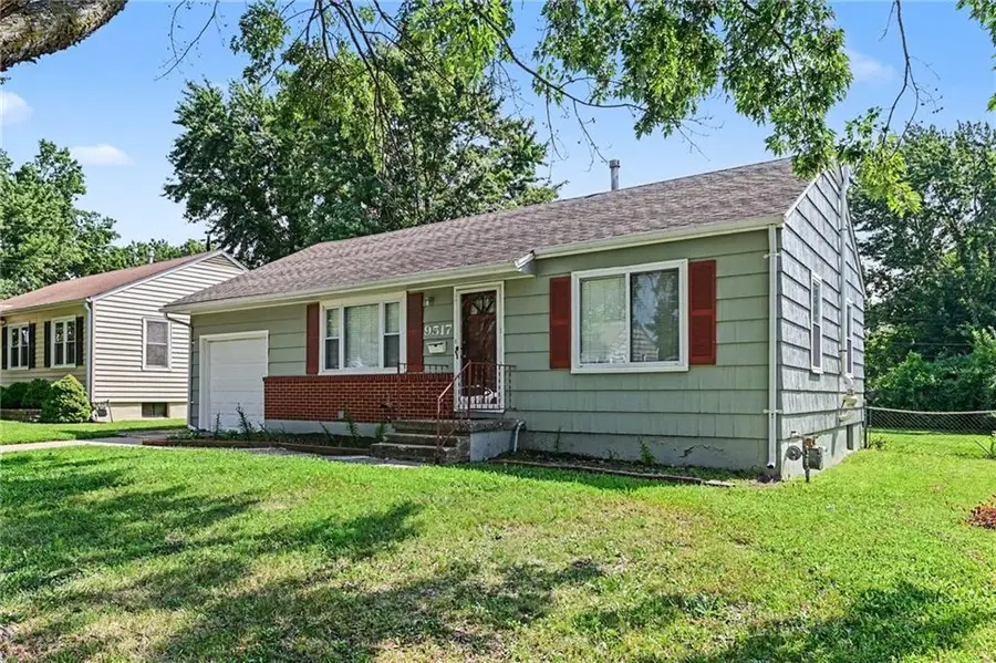 9517 Summit Street, Lenexa, KS 66215 - #2