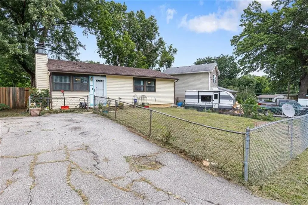 1212 44th Street, Kansas City, MO 64116 - #1