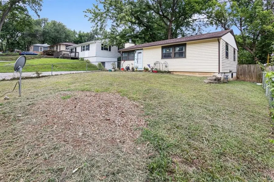 1212 44th Street, Kansas City, MO 64116 - #2