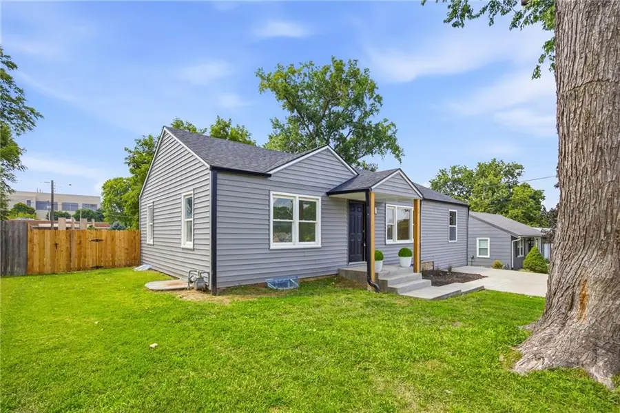 6346 Monrovia Street, Shawnee, KS 66216 - #3