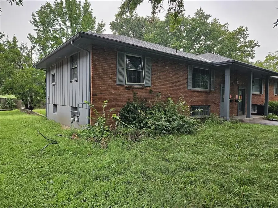 15010 E 46th Street S, Independence, MO 64055 - #2
