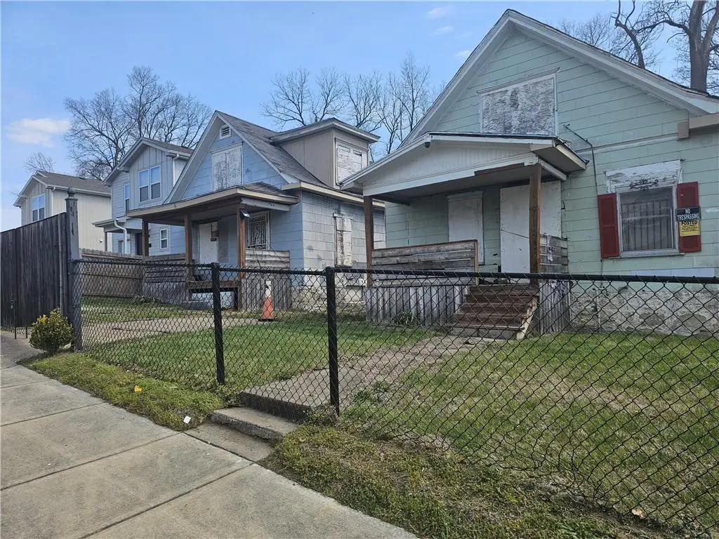 3923,3925,3931 Park Avenue, Kansas City, MO 64130 - #1