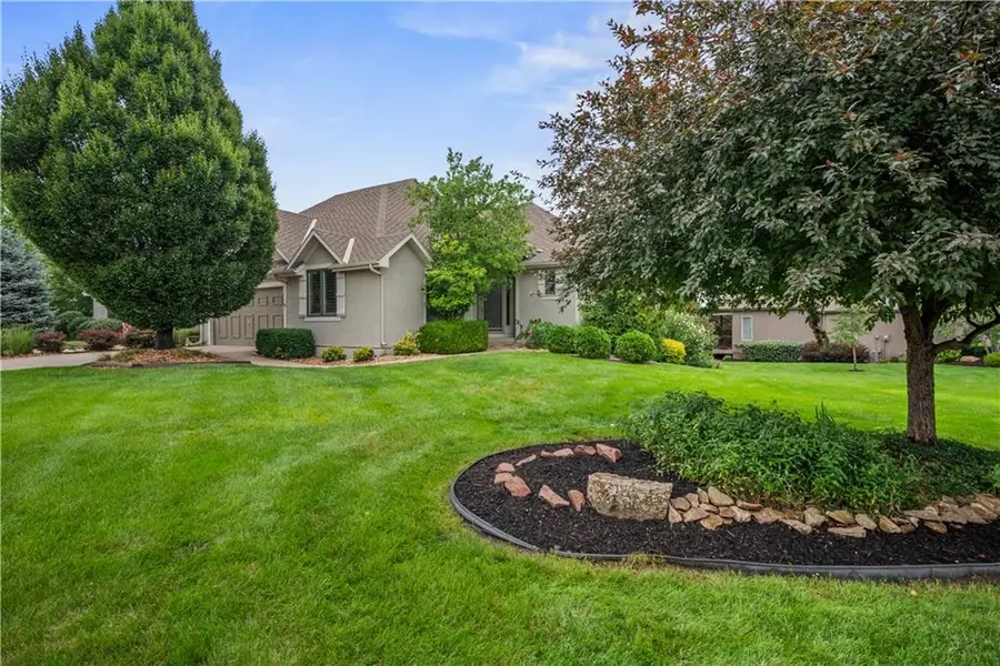 19806 W 100th Terrace, Lenexa, KS 66220 - #2