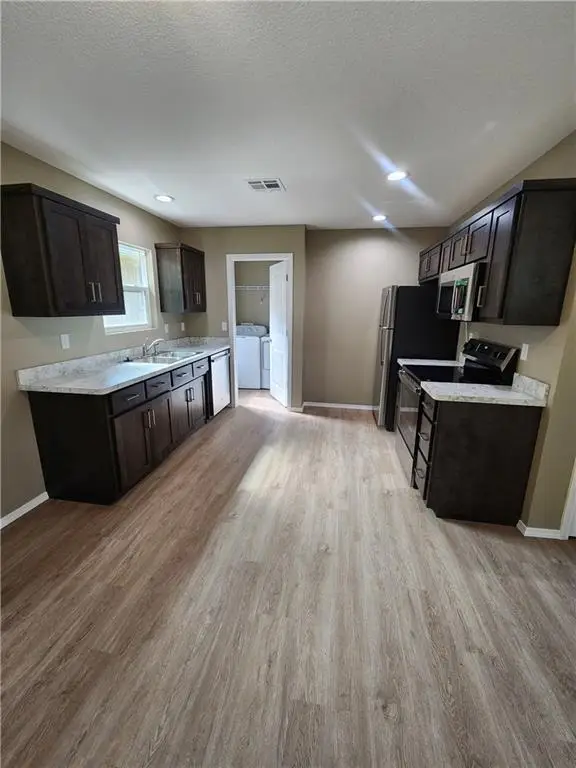 217 W Forest Street, Pittsburg, KS 66762 - #2