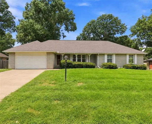 3608 Hedges Avenue, Independence, MO 64052