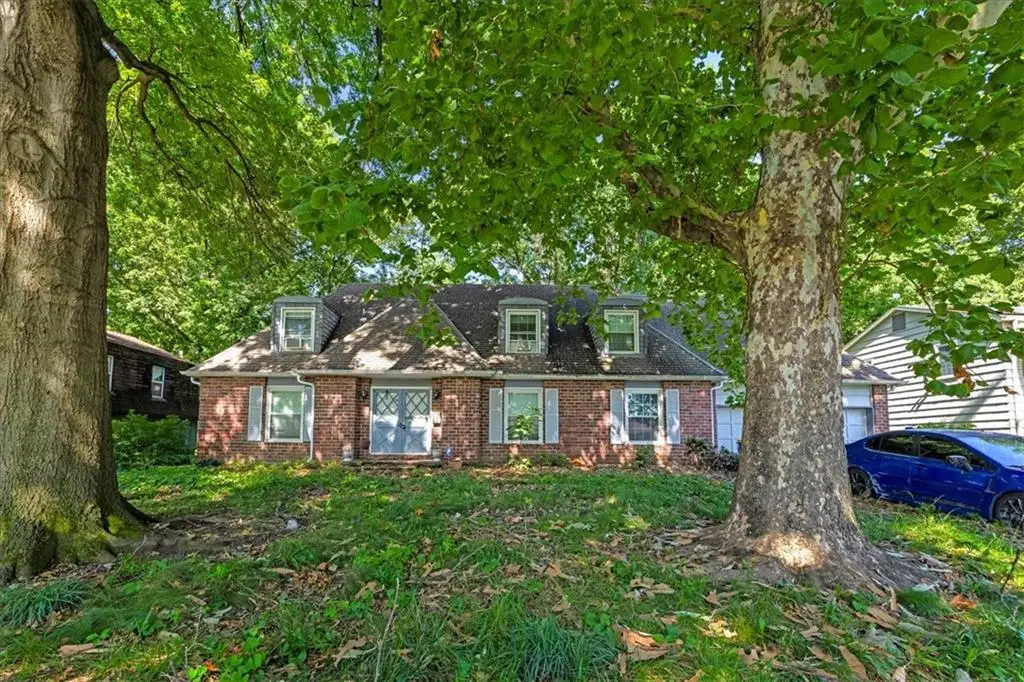 5206 Spring Avenue, Kansas City, MO 64133 - #1