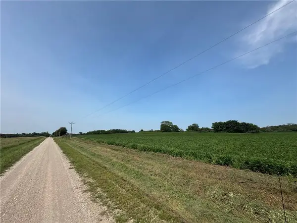 00000 S Hoch Road, Burlingame, KS 66413
