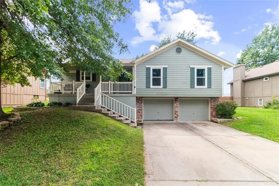 2121 NW Hidden Pointe Court, Blue Springs, MO 64015 - #2
