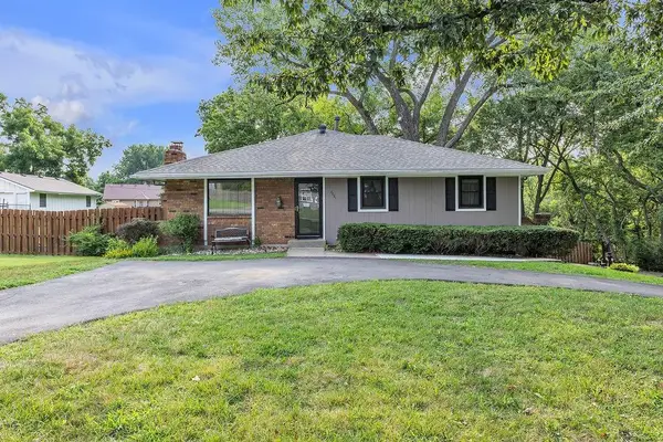 7001 N Highland Avenue, Kansas City, MO 64118