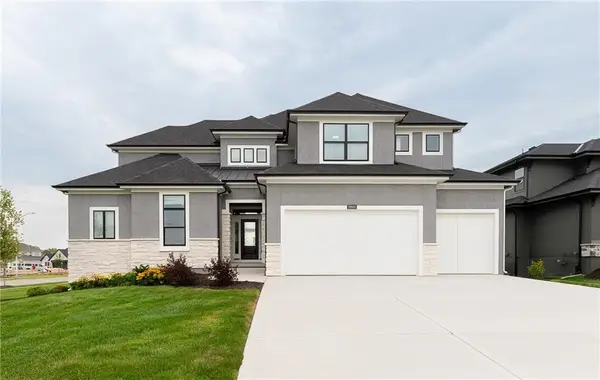 18601 Mohawk Lane, Overland Park, KS 66085