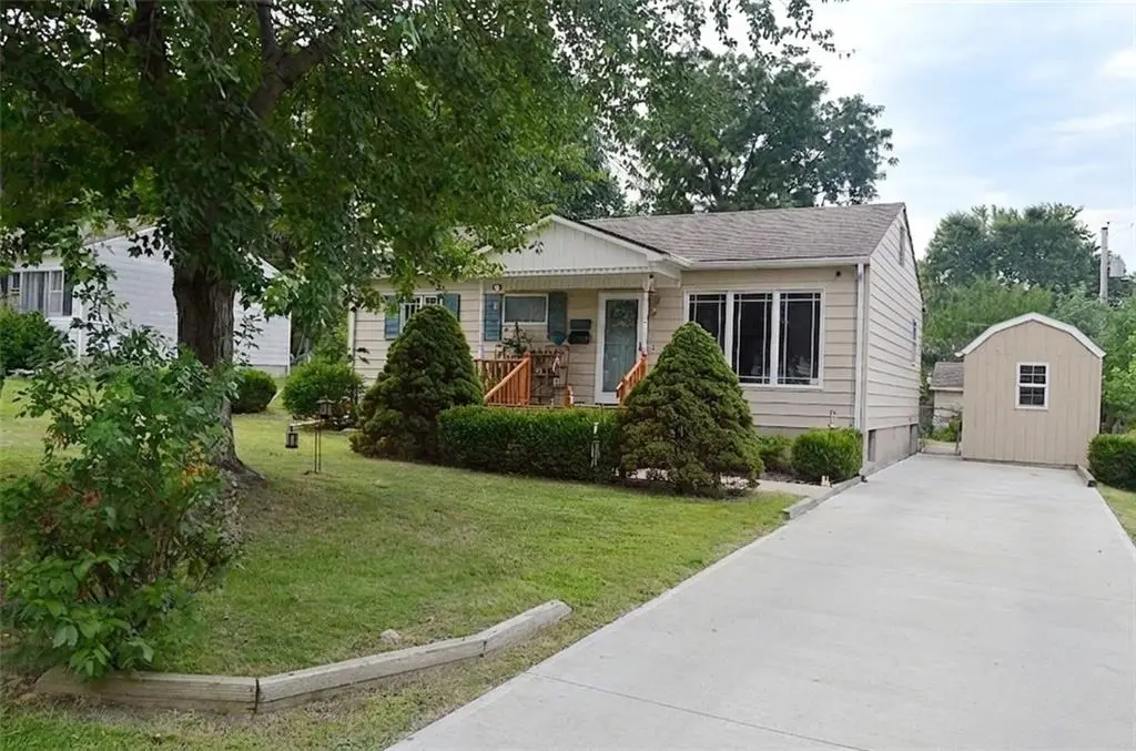 3609 NE 54th Street, Kansas City, MO 64119 - #1