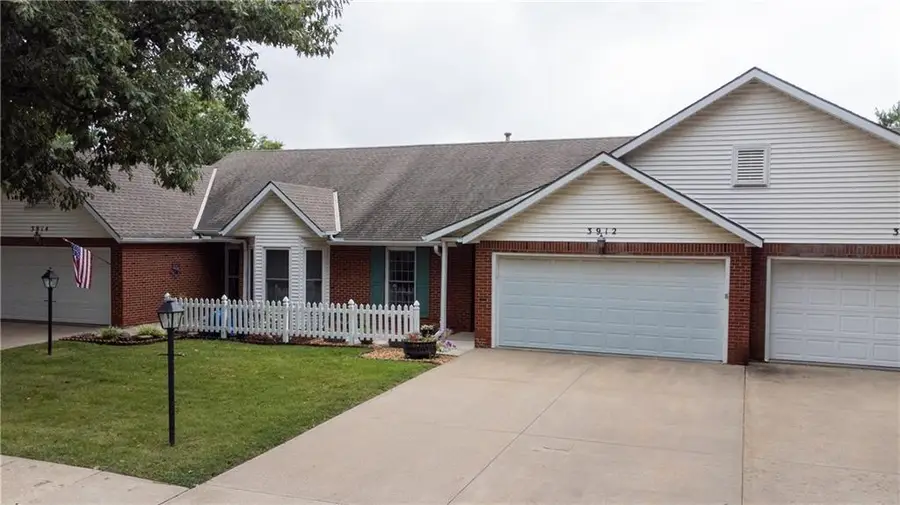 3912 Westgate Drive, Saint Joseph, MO 64506 - #2