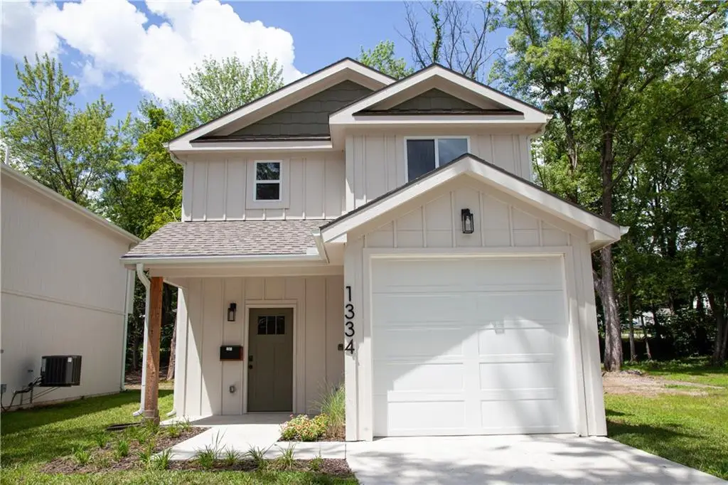 1334 S Pope Avenue, Independence, MO 64055 - #1