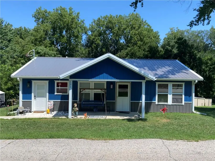 131 Tucker Street, Saint Joseph, MO 64504 - #2