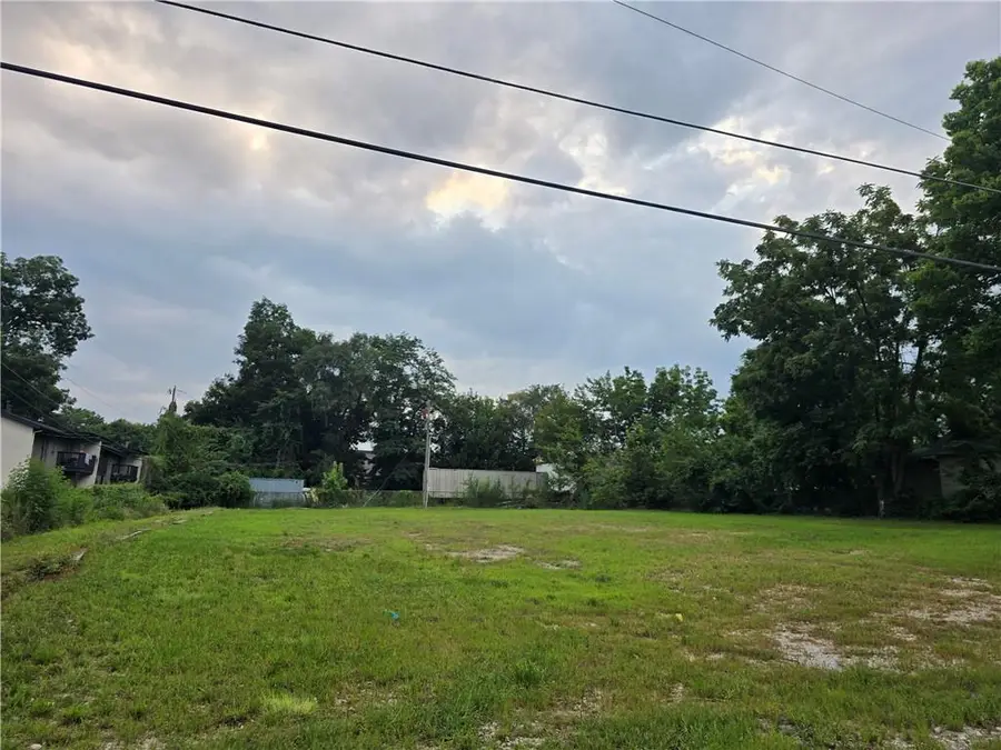 1206 S Woodland Avenue, Independence, MO 64050 - #3