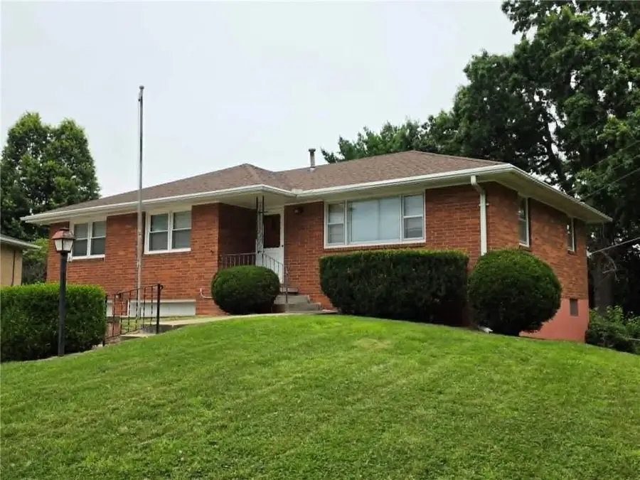 62 Jaguar Circle, Saint Joseph, MO 64506 - #3