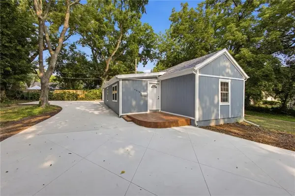 6818 Agnes Avenue, Kansas City, MO 64132