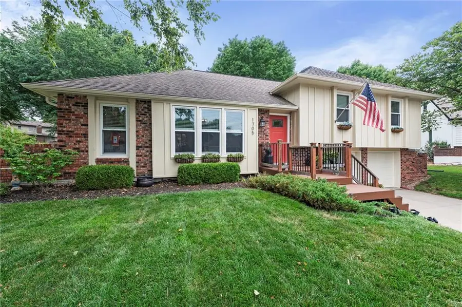 1705 NE Pine Circle, Blue Springs, MO 64014 - #3