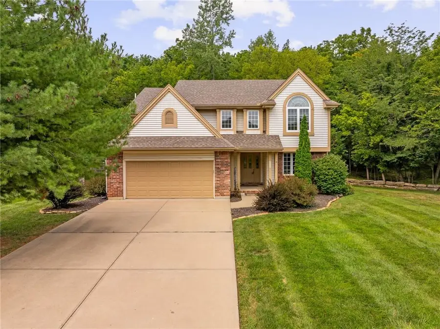 3010 S Bradford Lane, Blue Springs, MO 64015 - #2