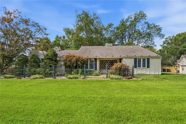 11715 Markham Road, Independence, MO 64052