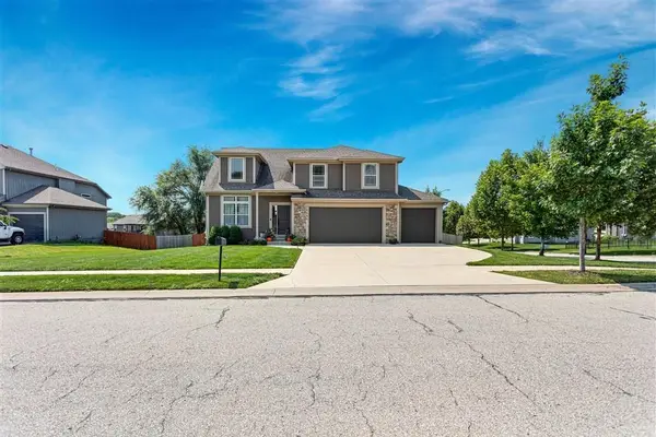 19645 W 120th Terrace, Olathe, KS 66061
