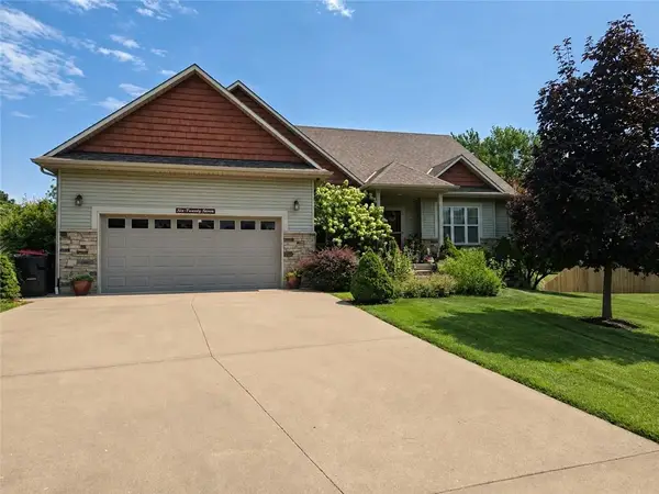 627 Oakmont Drive, Warrensburg, MO 64093