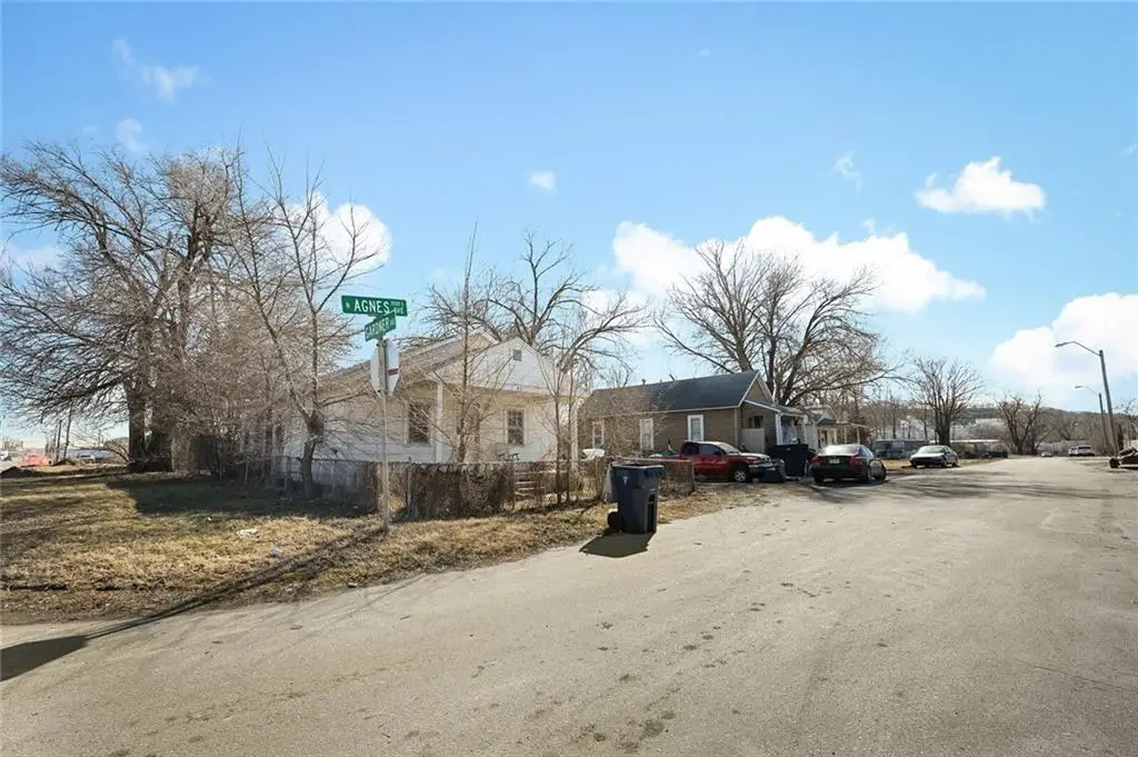 1047 N Agnes Avenue, Kansas City, MO 64120 - #1
