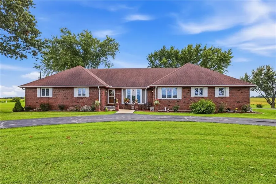 34301 E State Route 2 Highway, Harrisonville, MO 64701 - #2