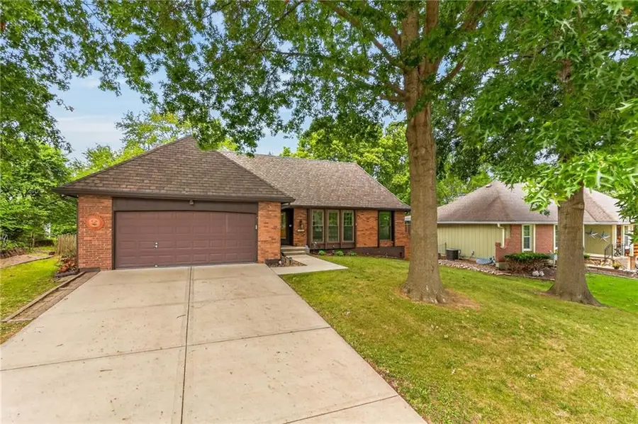 1120 NE 82nd Street, Kansas City, MO 64118 - #2