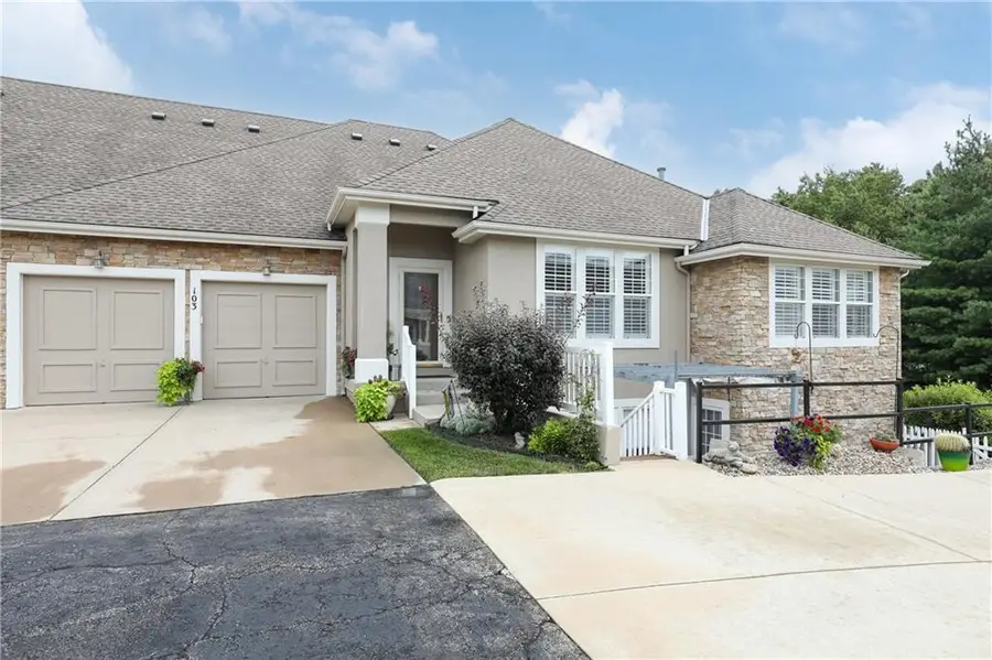 11575 S Bell Court Drive #103, Olathe, KS 66061 - #2