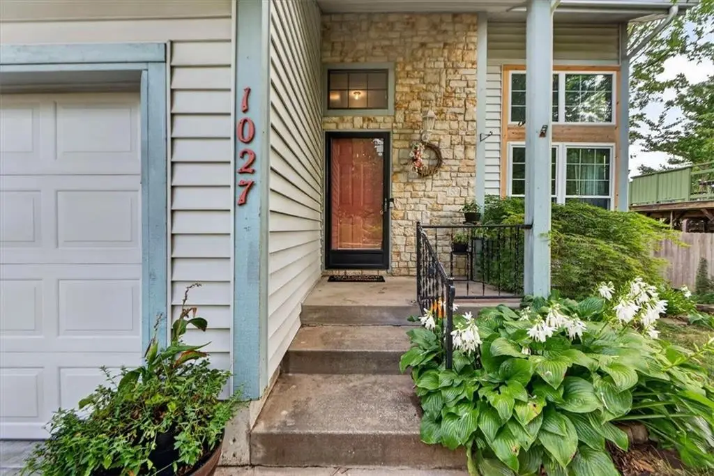 1027 NE Mulberry Street, Lees Summit, MO 64086 - #1