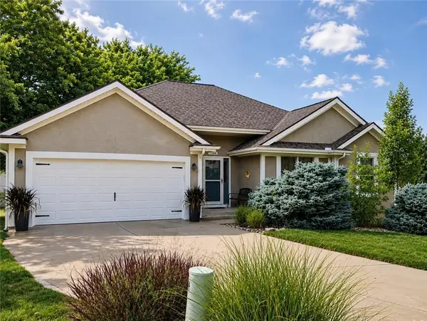 1306 NW 74th Place, Kansas City, MO 64118