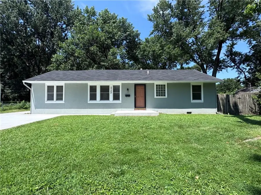 5722 W 70th Street, Overland Park, KS 66204 - #2