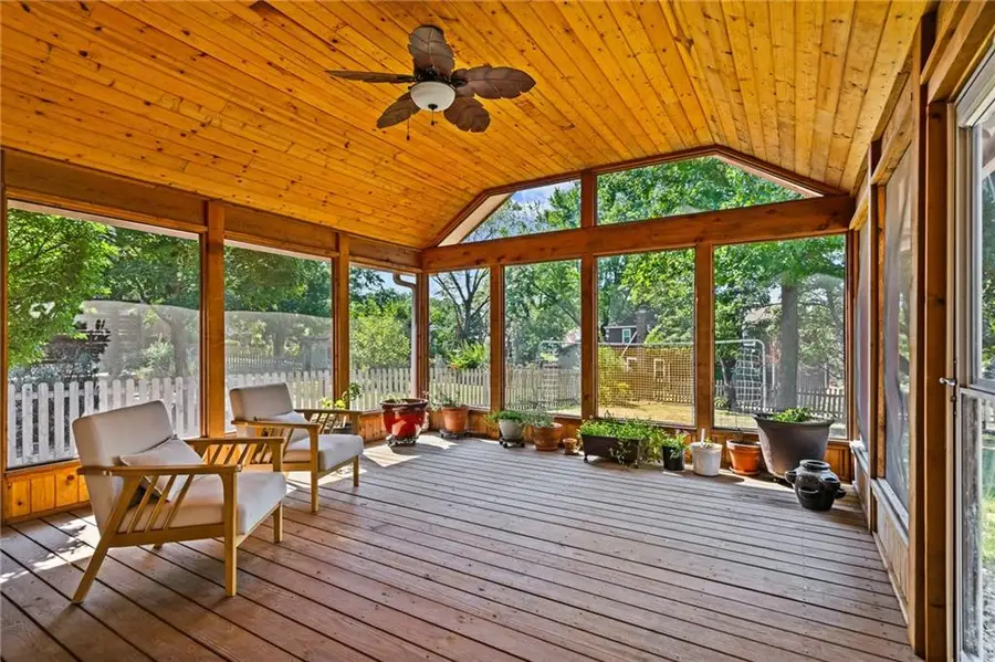 5722 Richards Circle, Shawnee, KS 66216 - #2