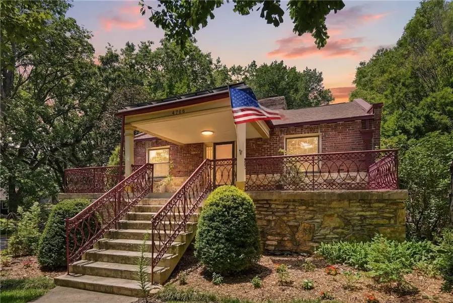 4708 Rockhill Road, Kansas City, MO 64110 - #3