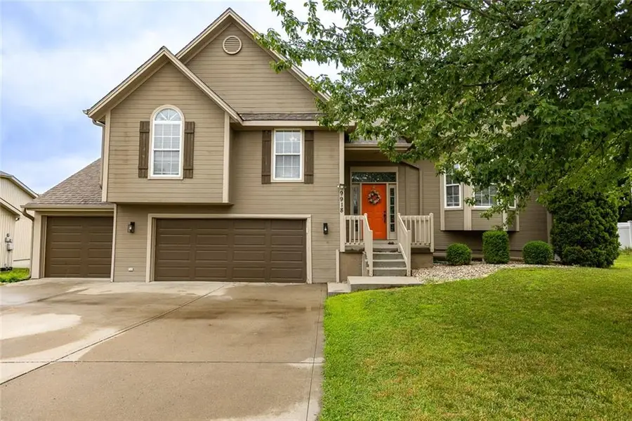 9918 N Highland Place, Kansas City, MO 64155 - #2