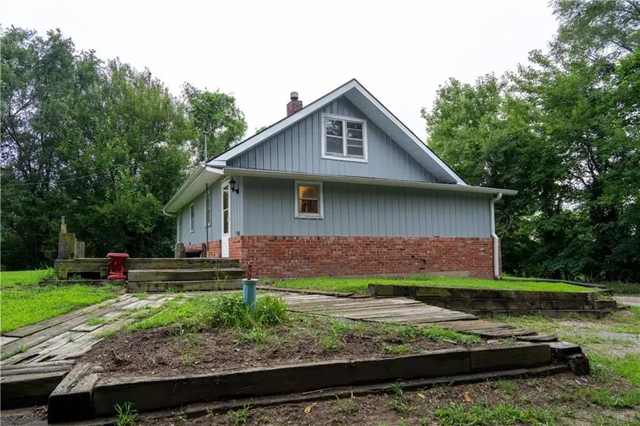 6501 S 16th Street, Saint Joseph, MO 64504 - #2