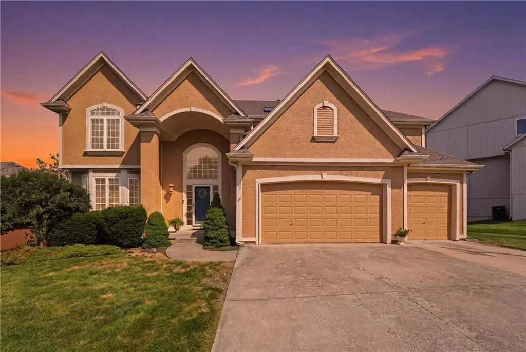 172 NE Hidden Ridge Lane, Lees Summit, MO 64064 - #1
