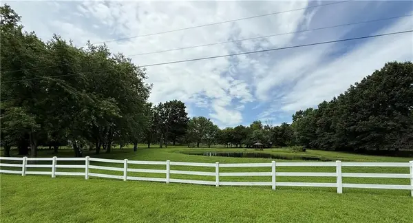 23820 S State Highway Ee Highway, Harrisonville, MO 64701