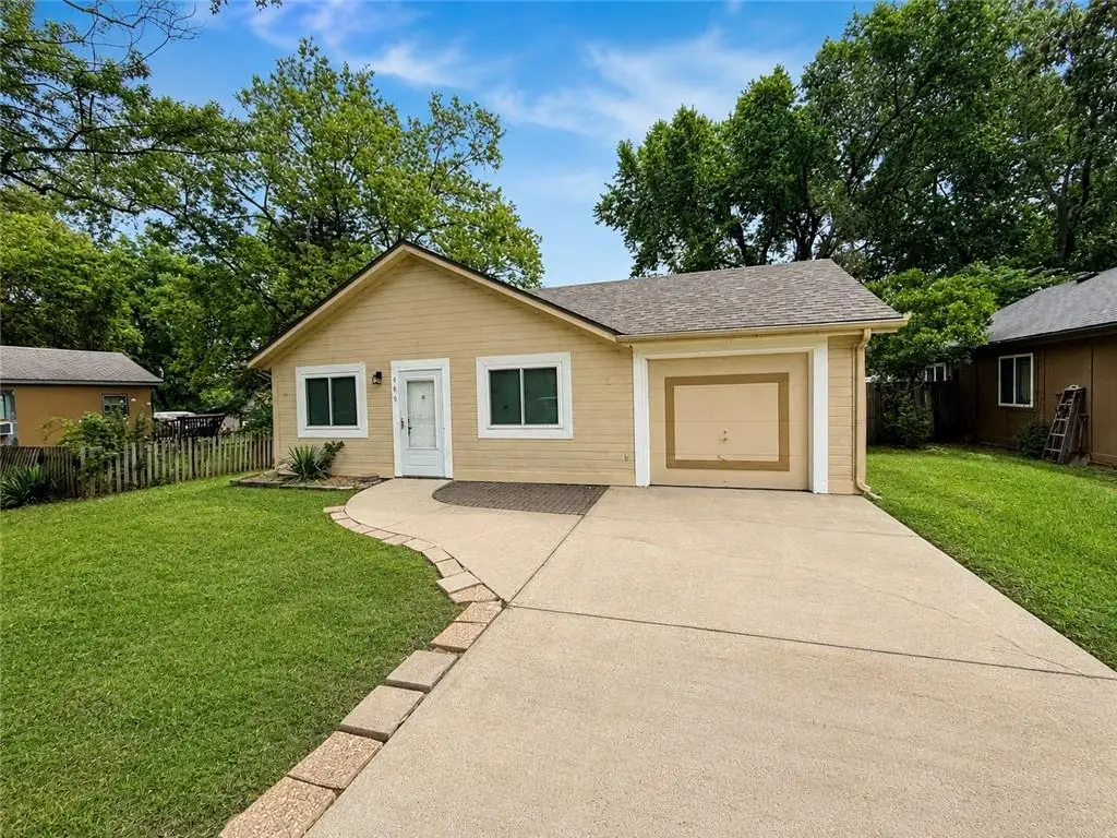 680 N Pine Street, Olathe, KS 66061 - #1