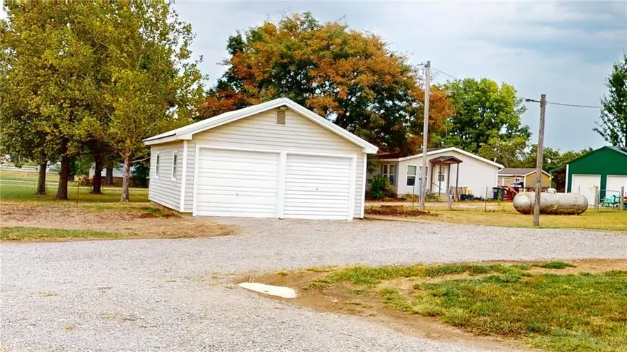 17165 S 1200 Road, Nevada, MO 64772 - #3