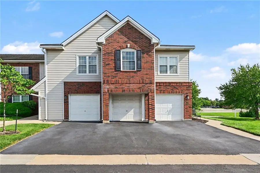 11607 Tomahawk Creek Parkway #J, Leawood, KS 66211 - #3
