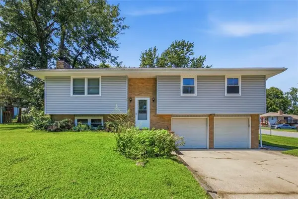 1008 S 21st Terrace, Leavenworth, KS 66048
