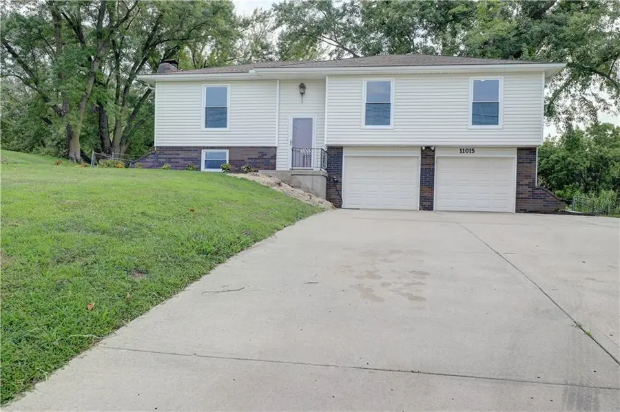 11015 Crooked Road, Kansas City, MO 64152 - #2
