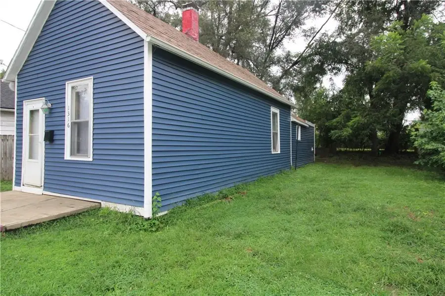 1316 Sacramento Street, Saint Joseph, MO 64503 - #3